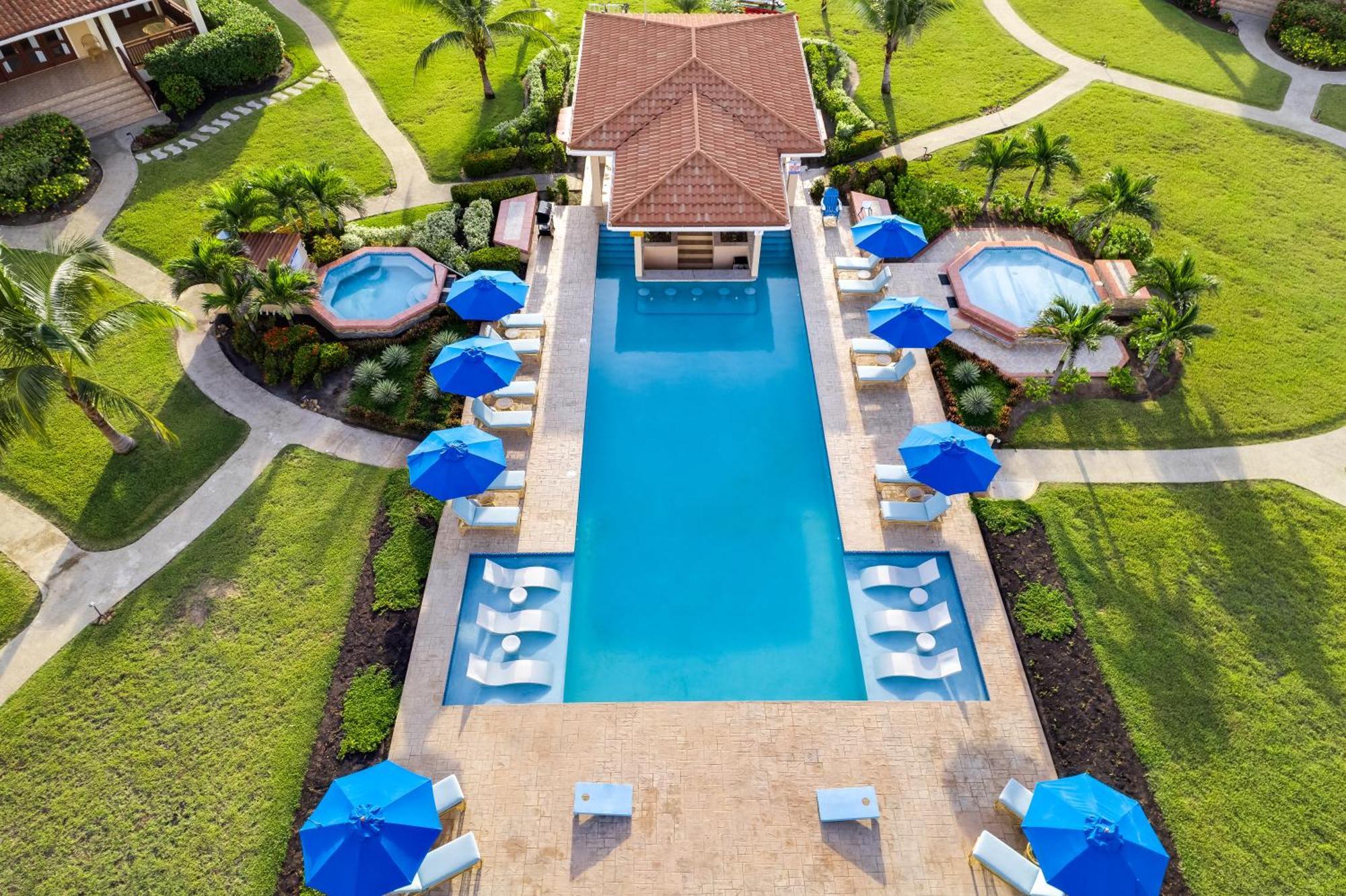Seiri Del Mar Aparthotel Hopkins Bagian luar foto