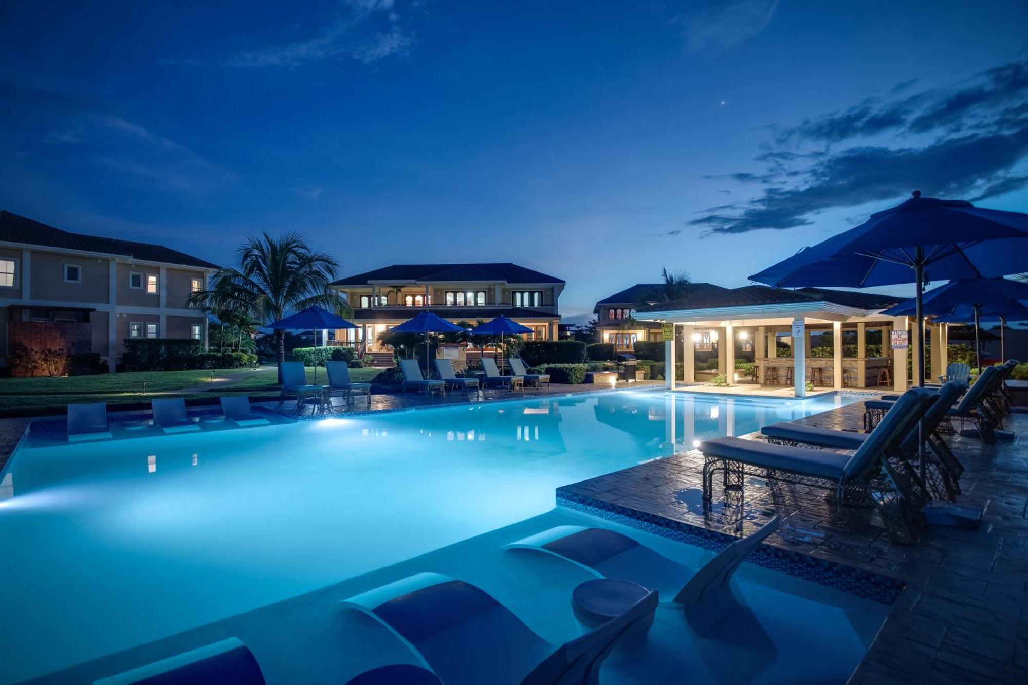 Seiri Del Mar Aparthotel Hopkins Bagian luar foto